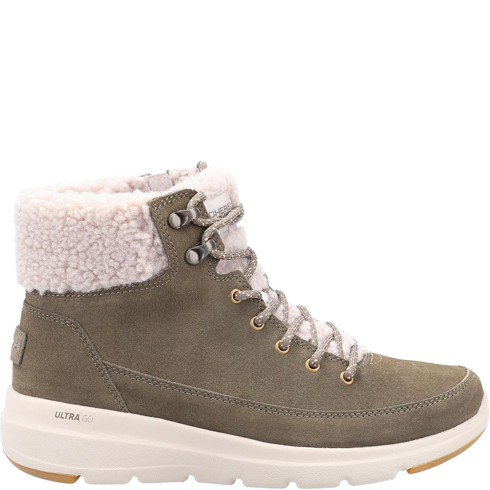 Skechers On-the-GO Glacial Ultra Woodlands Ankle Boots