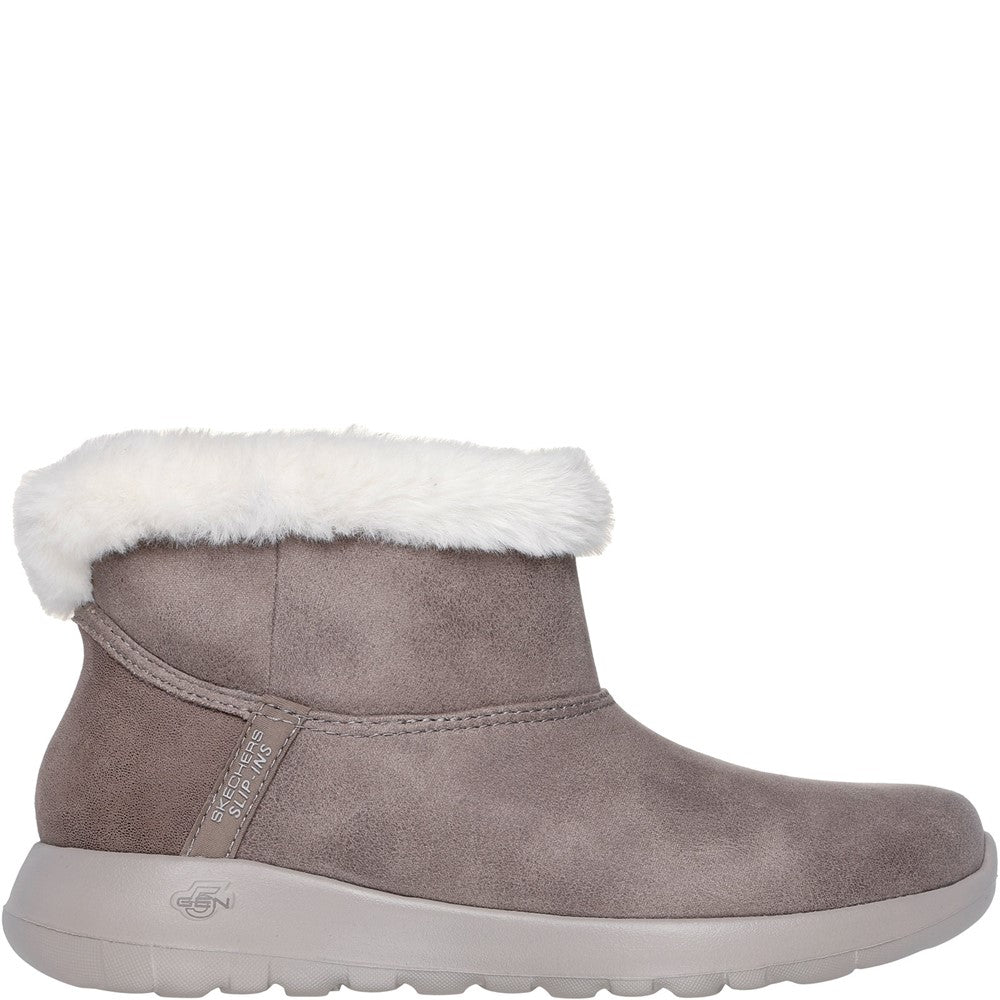 Skechers On-the-GO Joy Cozy Dream Wide Fit Boots