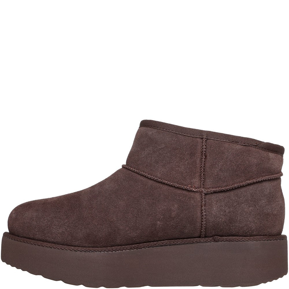 Skechers Keep Cozy Boots