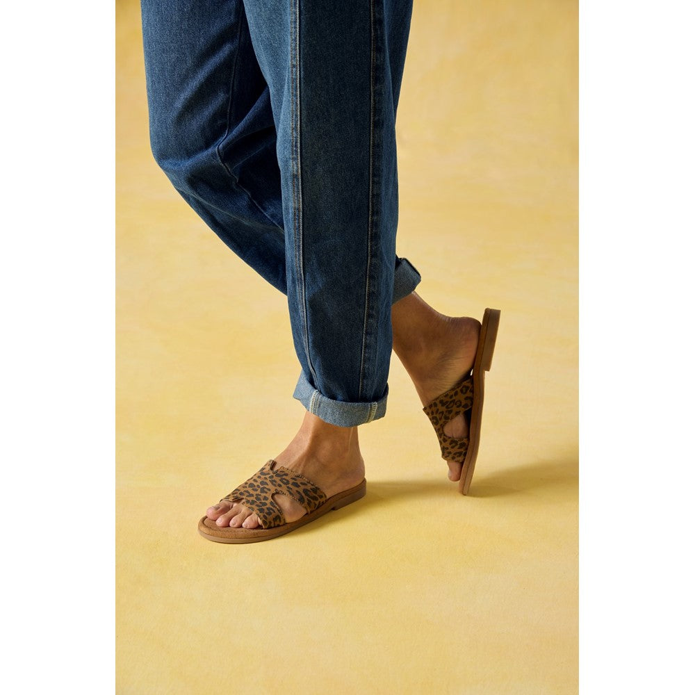 Hush Puppies Azalea Mule Sandals