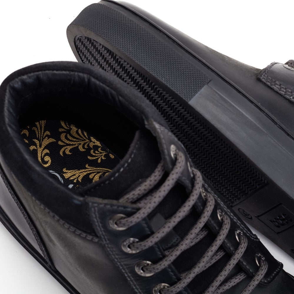 Base London Cabbie Pull Up Boots