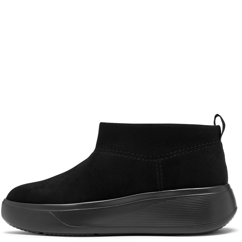 Clarks Solevana Rise Slip On Boots
