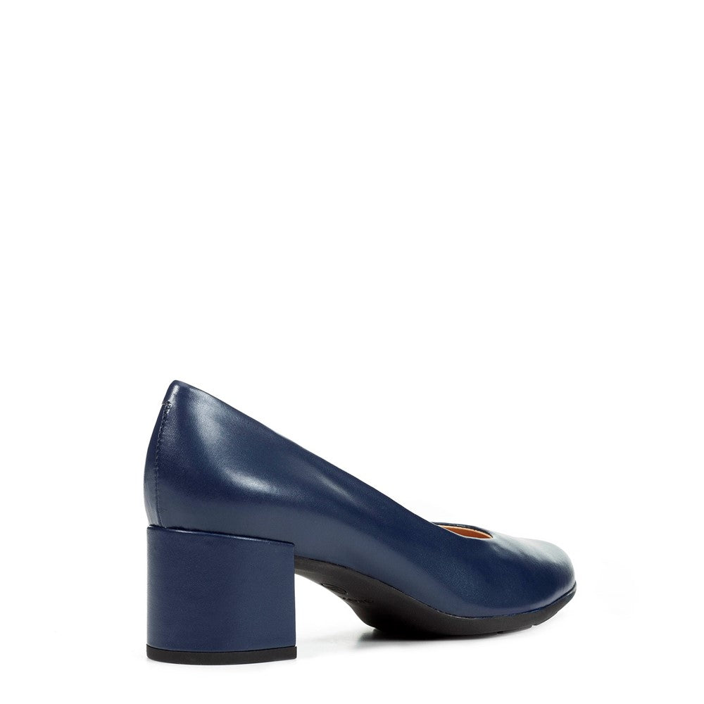 Geox Annya Court Shoe