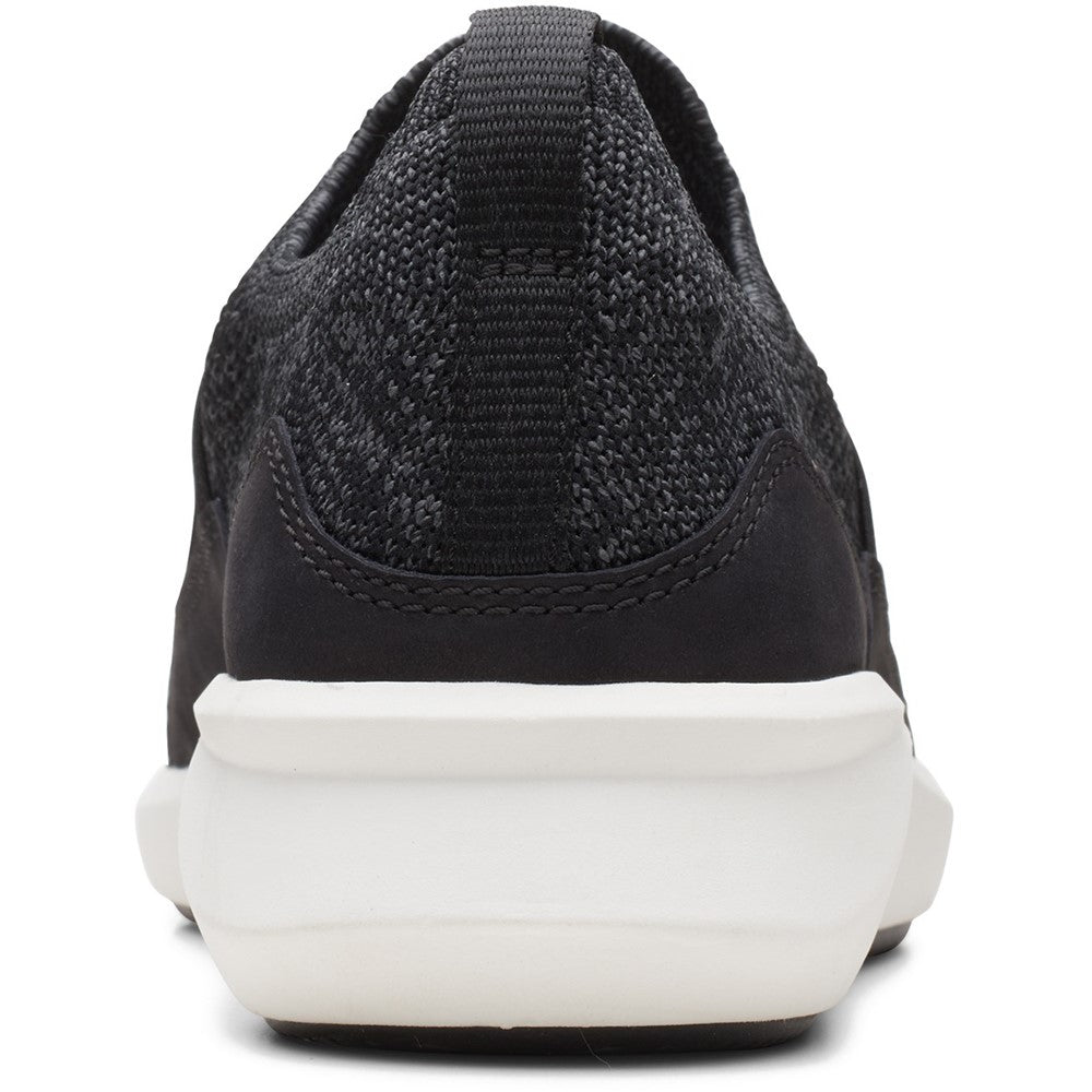 Clarks Un Rio Knit Shoes