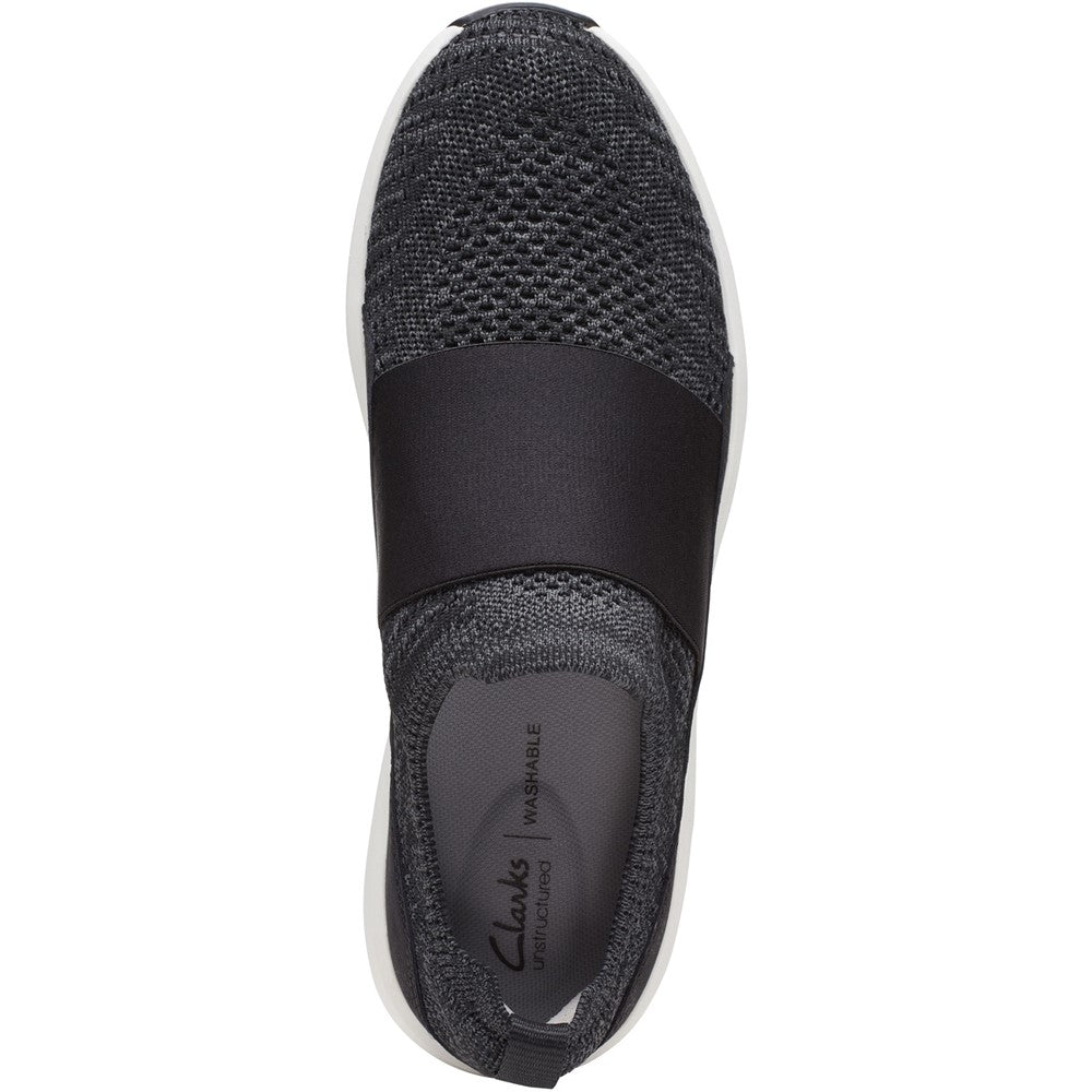 Clarks Un Rio Knit Shoes