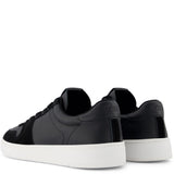 TOMS TRVL LITE Court Trainer