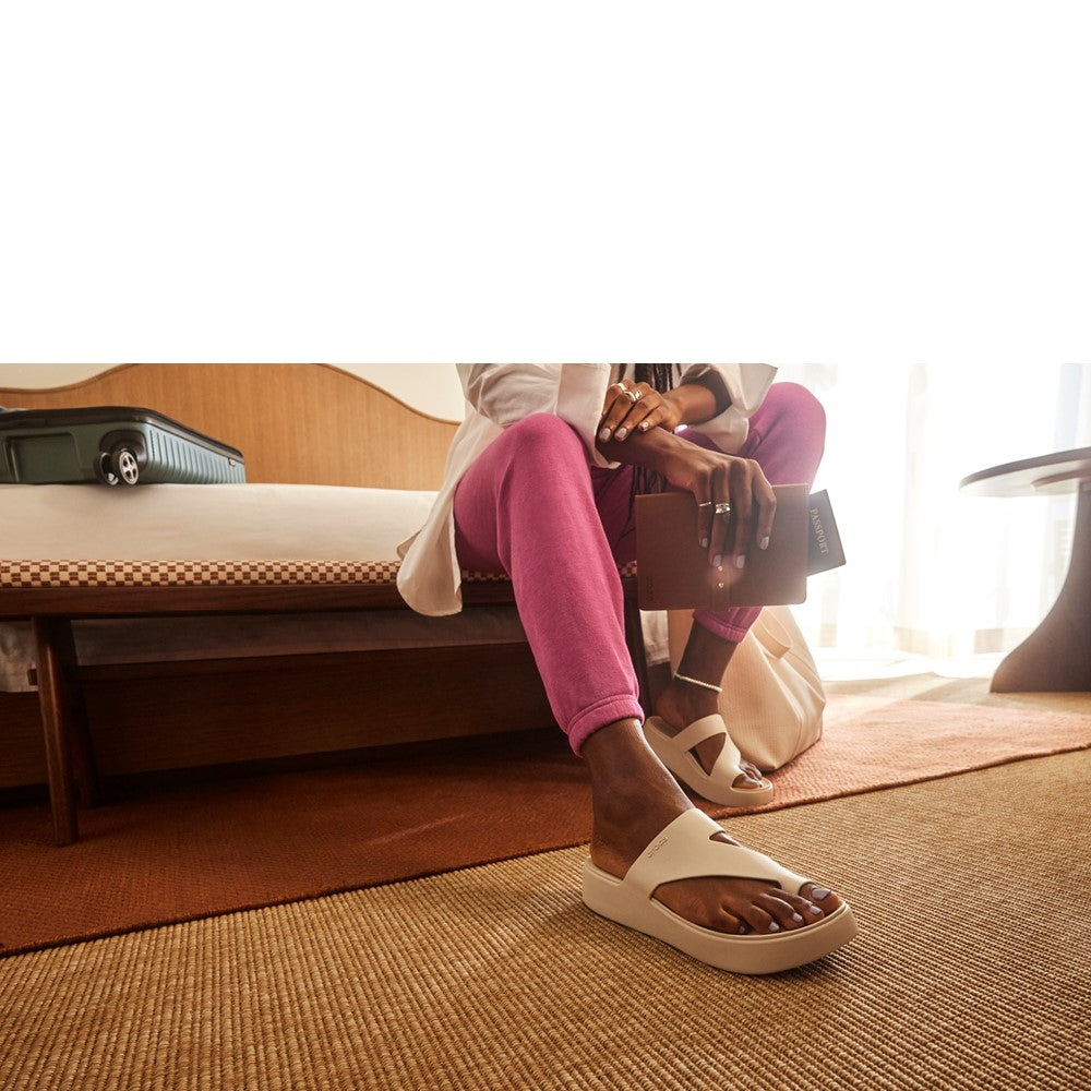 Crocs Getaway Platform Toe Loop