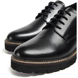 Pod Kris Shoe