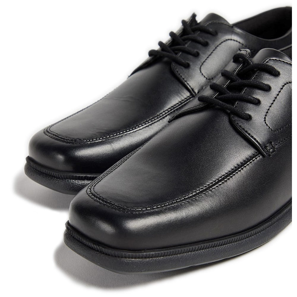 Pod Hornet Junior School Shoes