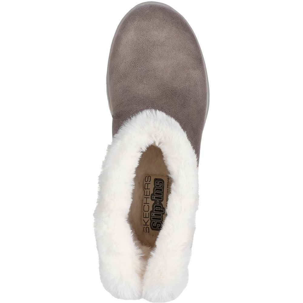 Skechers On-the-GO Joy Cozy Dream Wide Fit Boots