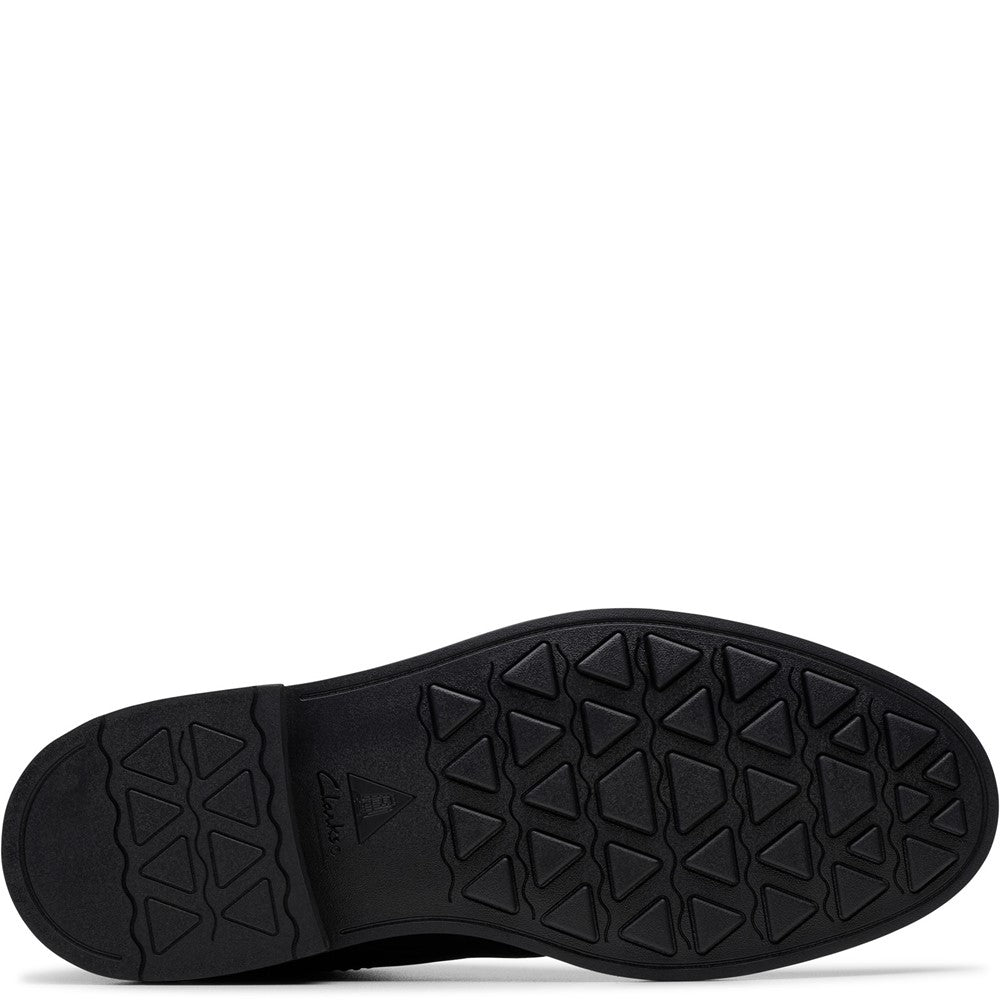 Clarks Newford Mid Boots Leather