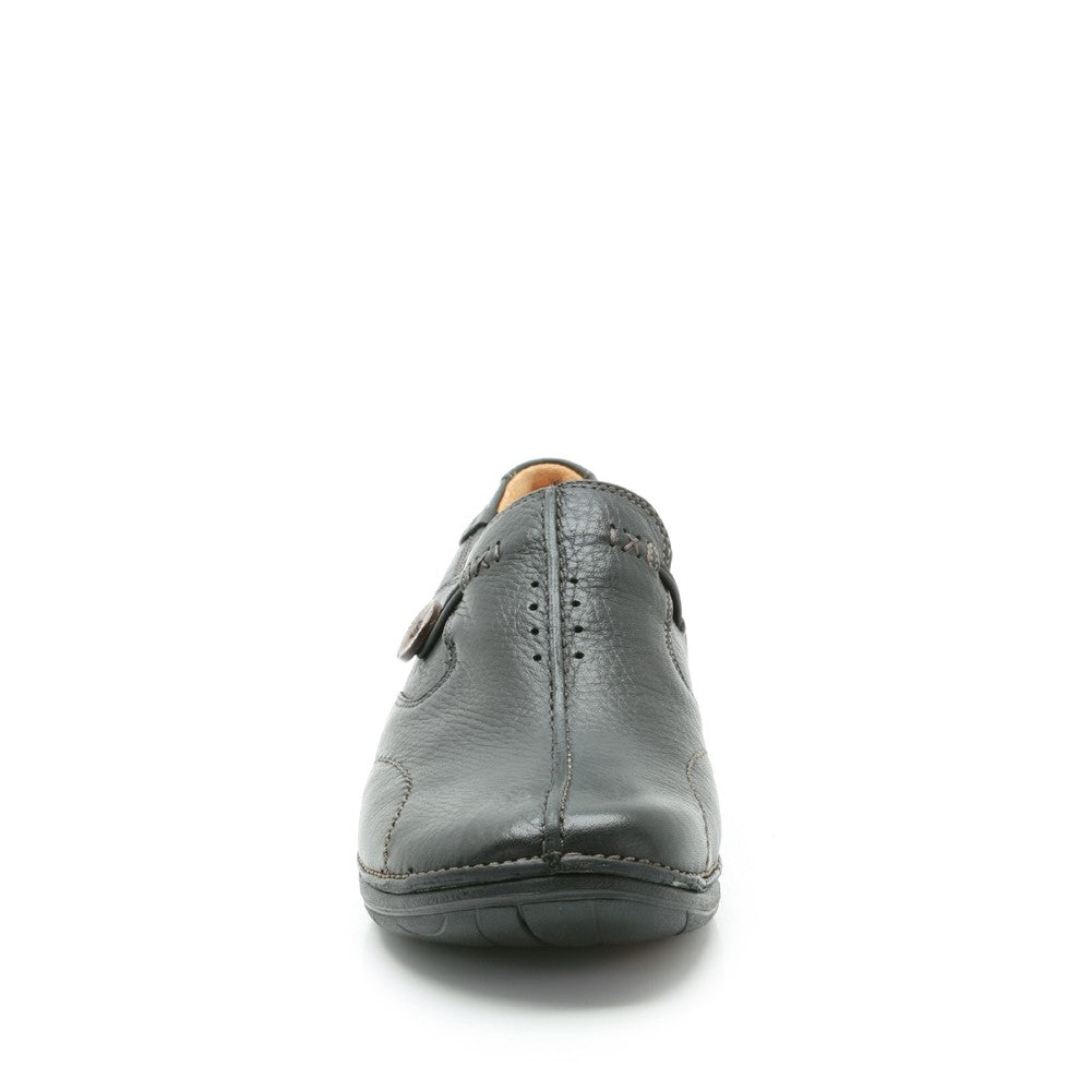 Clarks Un Loop Slip On Shoe
