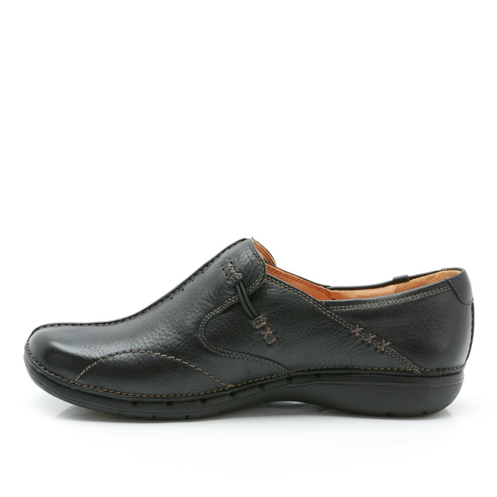 Clarks Un Loop Slip On Shoe